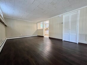 Building Photo - 2676 Sheridan Dr