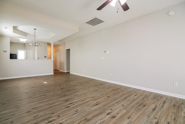 Building Photo - 2172 Castle Pines Dr