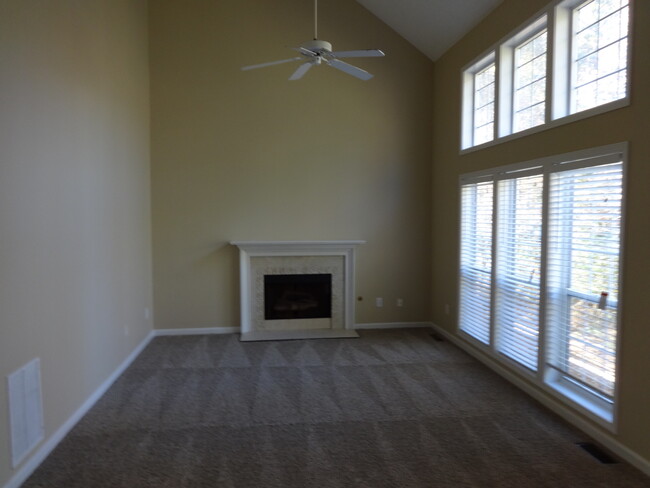 Foto del edificio - 2845 White Blossom Ln