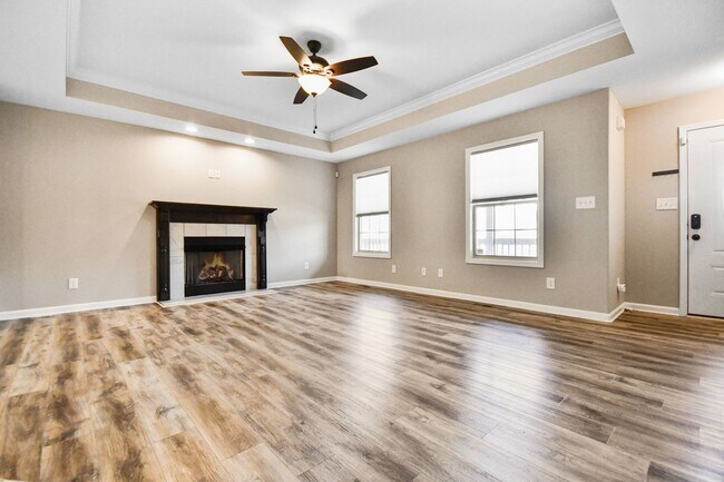 Foto del edificio - Pet Friendly Three Bedroom with Bonus!