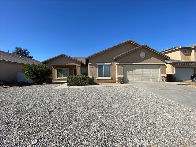 Foto principal - 13584 Fern Pine St