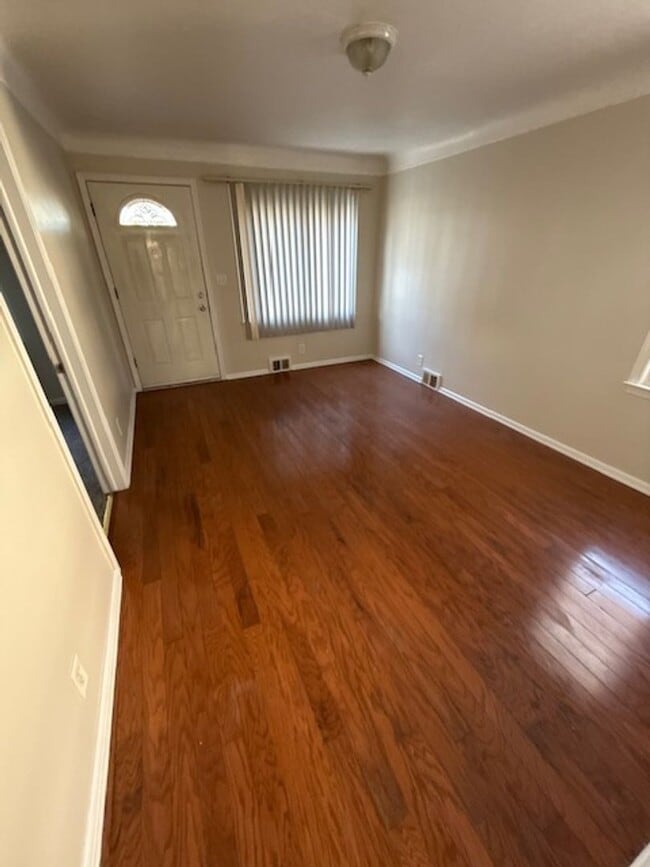 Foto del edificio - Come see your new home!