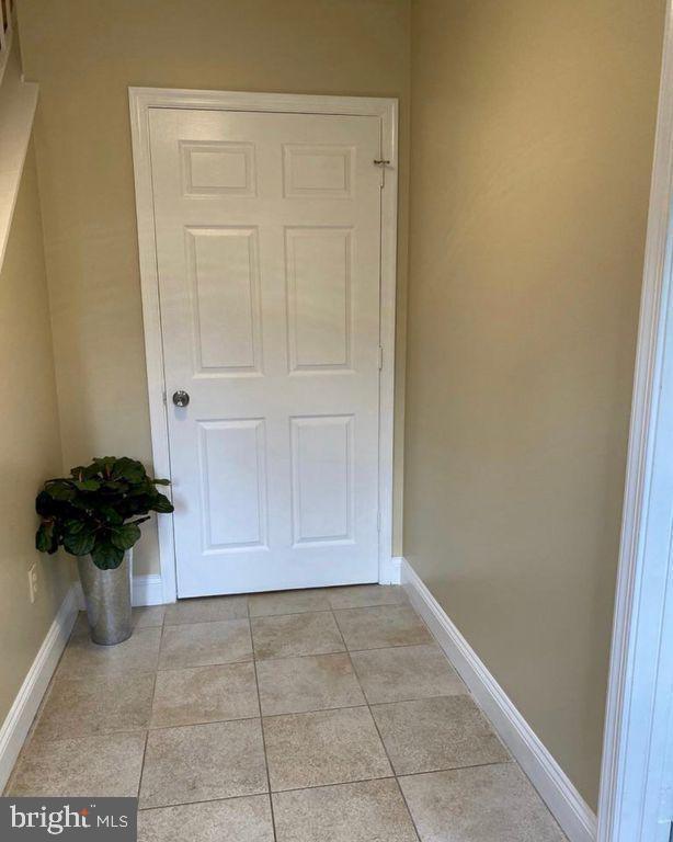 Building Photo - 1040 Warbler Pl