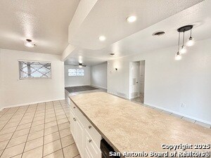 Foto del edificio - 4234 Hall Park Dr