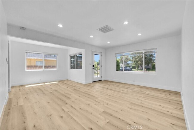 Foto del edificio - 5224 Hallowell Ave