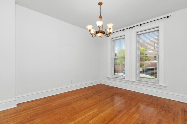 Foto del edificio - 1903 W Evergreen Ave