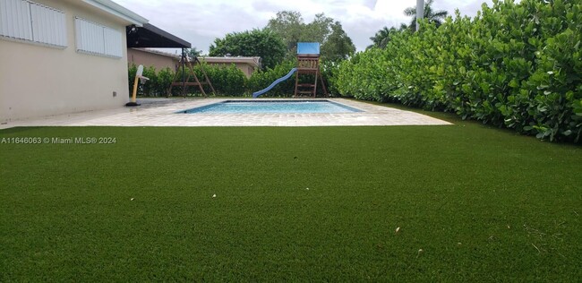 Foto del edificio - 9331 SW 88th Terrace