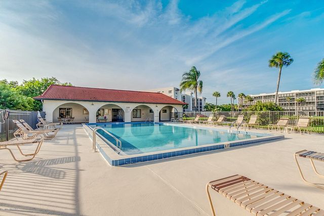 Community pool - 5807 N Atlantic Ave