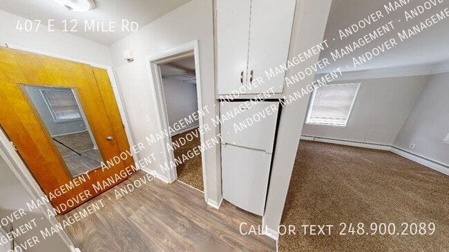 Foto del edificio - 407 E Twelve Mile Rd