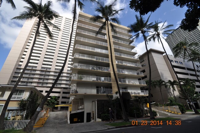 Building Photo - 2222 Aloha Dr