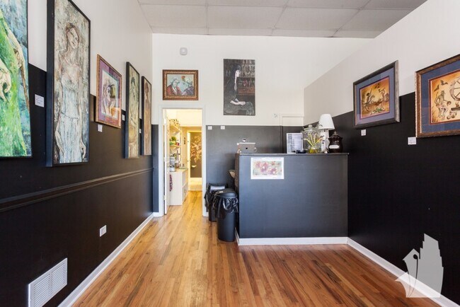 Foto del edificio - 1434 N Western Ave