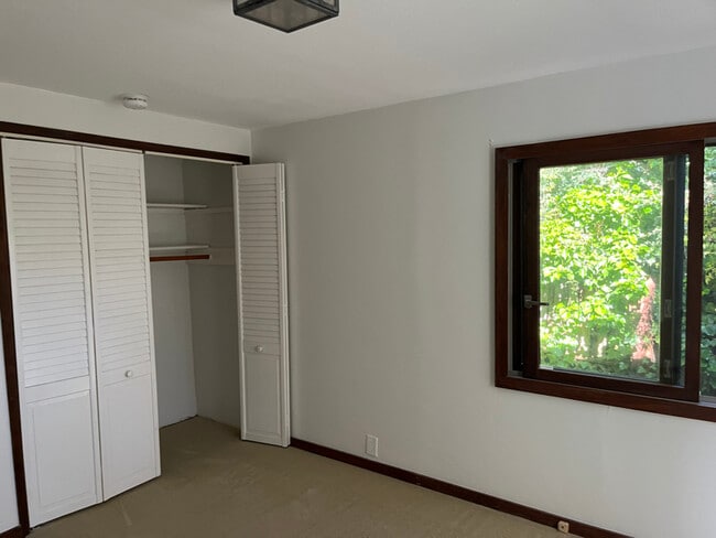 Building Photo - 5728 Merriewood Dr