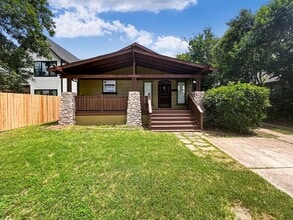 Building Photo - 2415 Durwood St