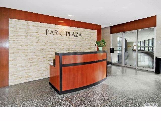 Foto principal - 6115 97th St
