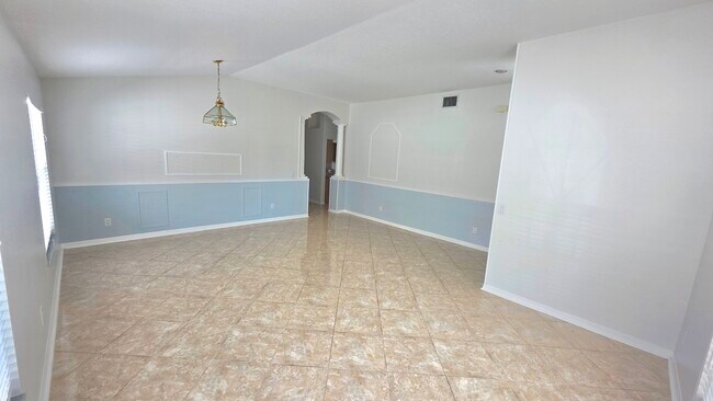 Building Photo - 9730 White Barn Way