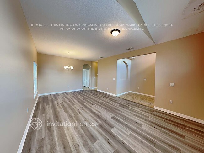 Foto del edificio - 1730 J Lawson Blvd