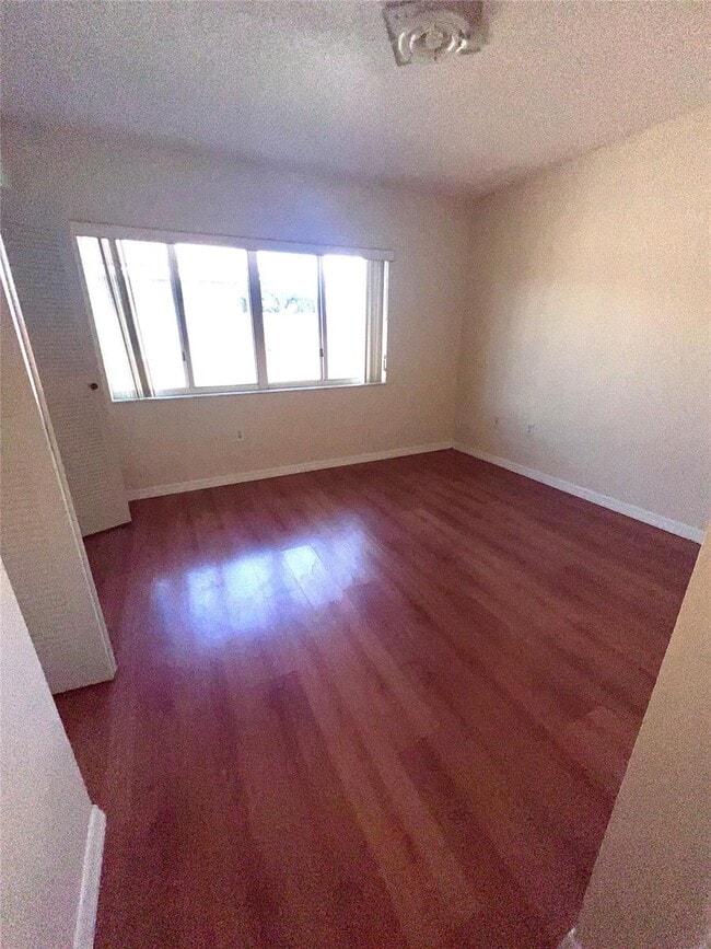 Foto del edificio - 167 Riviera Cir