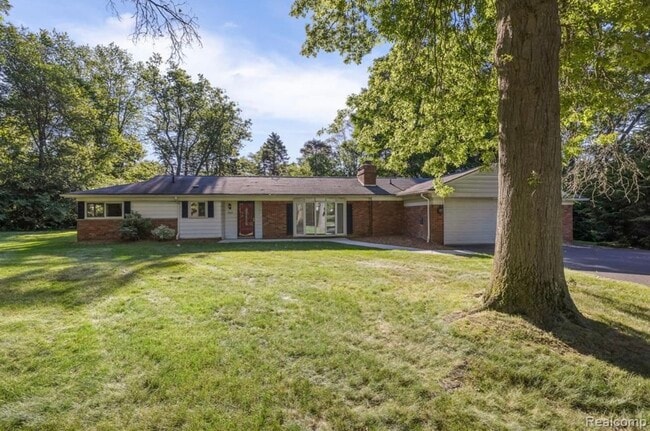 Building Photo - 6068 Glyndebourne Dr