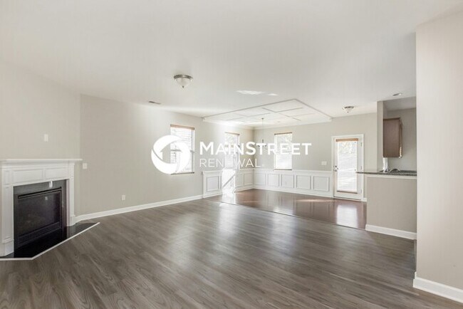 Foto del edificio - 3 Bedroom Pet-Friendly Home in Charlotte, NC with Main Street Renewal