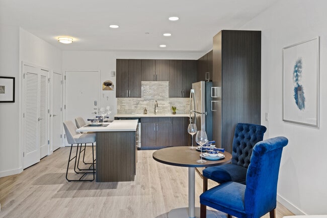 The Quincy apartments — community photo - The Quincy