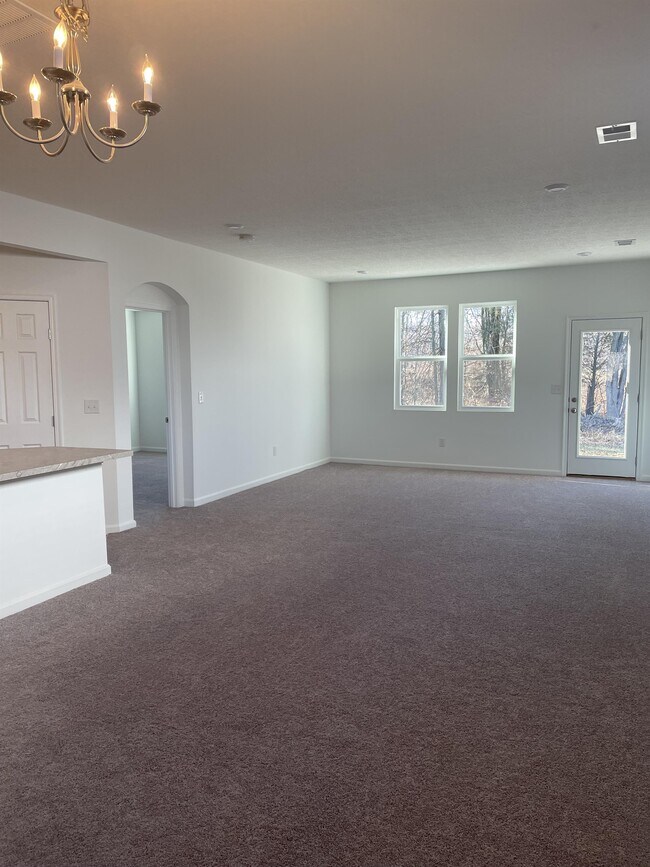 Building Photo - 5831 Parkview Ln