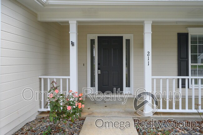 Building Photo - 211 Brookhollow Dr