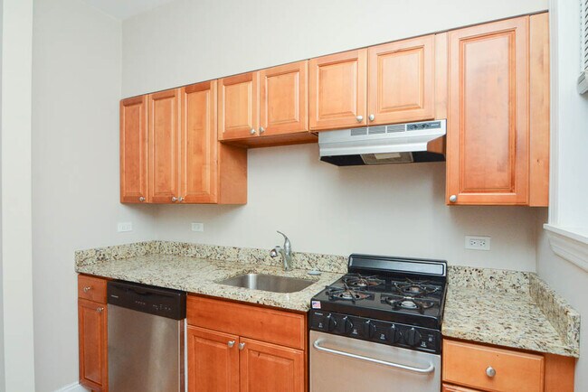 Foto del edificio - 894 Green Bay Rd