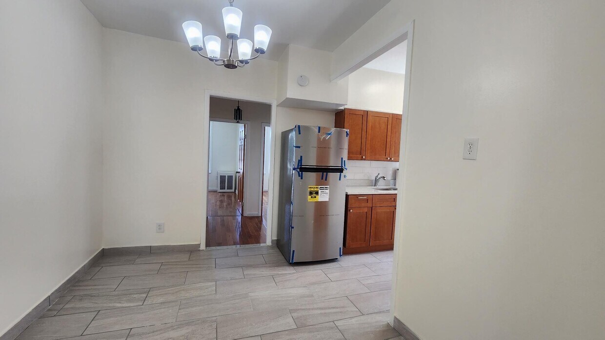 Dinning Area /Kitchen - 3137 87th St