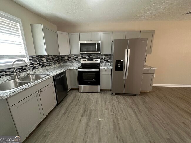 Foto del edificio - 107 Jay Ln