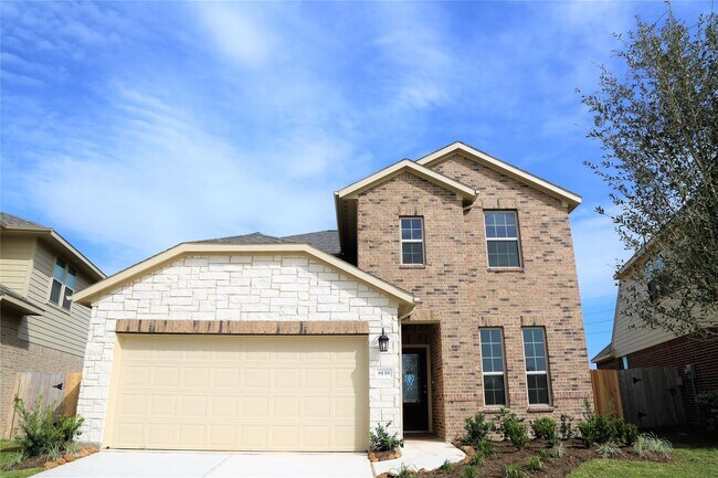 Foto del edificio - 8139 Fairfield Mnr Wy
