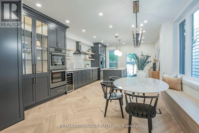 Photo du bâtiment - 103 Dewhurst Blvd