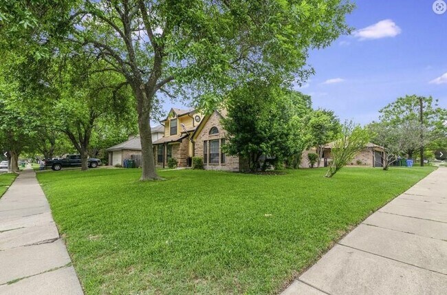 Foto del edificio - 306 Applewood Dr
