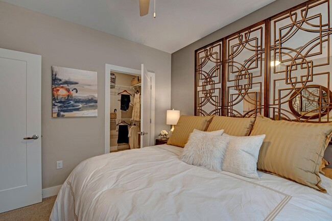 Large Bedroom with Neutral Background - River House