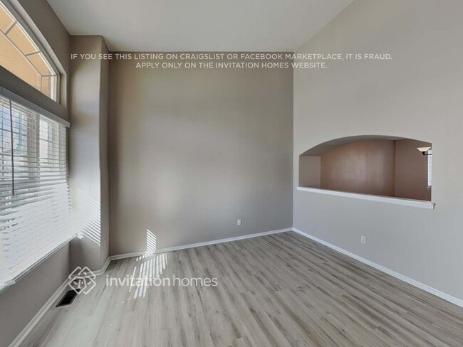 Building Photo - 2176 S Gibralter Way