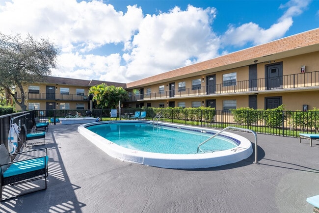 Foto del edificio - 1401 NE 17th Ct