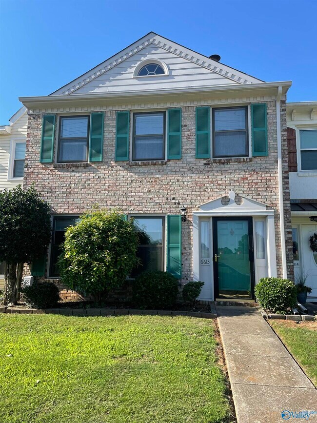 Foto del edificio - 6613 Steeplechase Dr NW