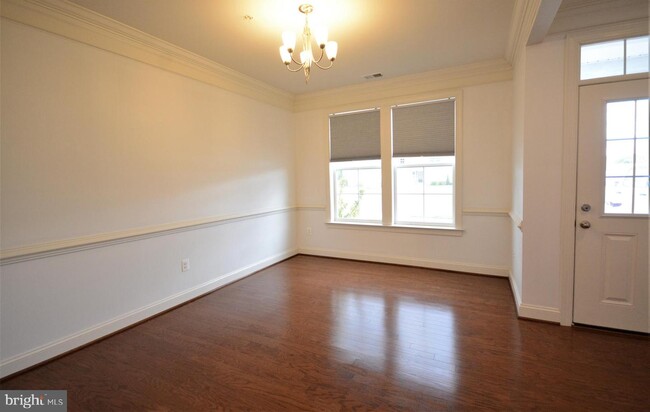 Building Photo - 20234 Huntington Ct