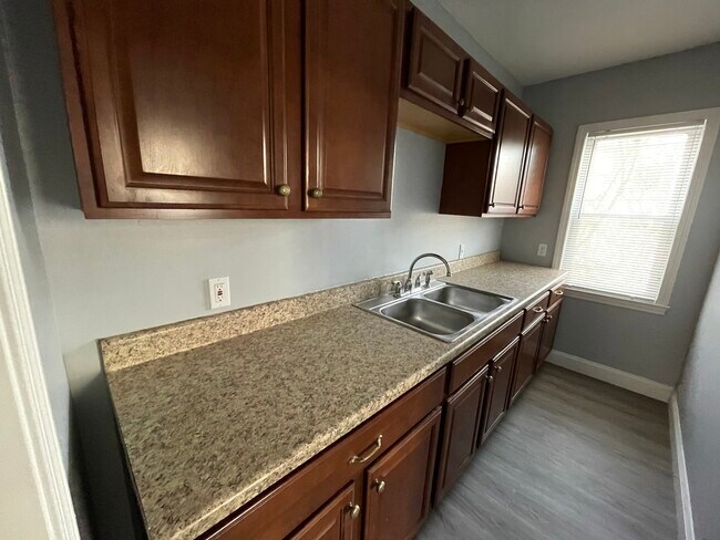 Building Photo - 191 Beech Street, Unit 3B