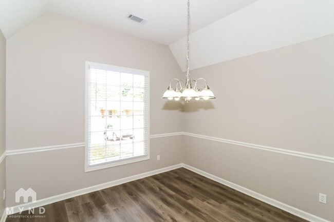 Foto del edificio - 1351 Sandy Stone Ln