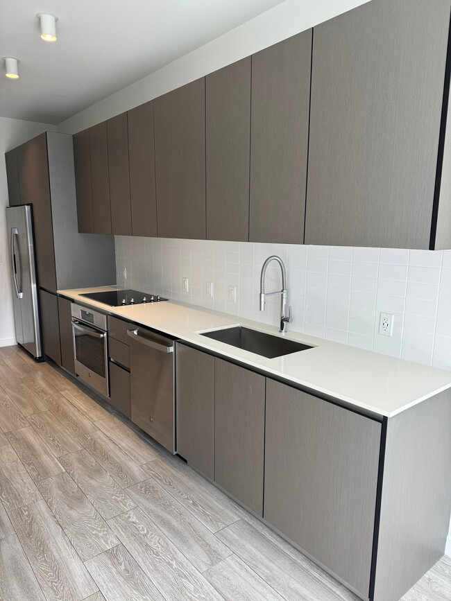 Foto del edificio - 275 NW 26th St