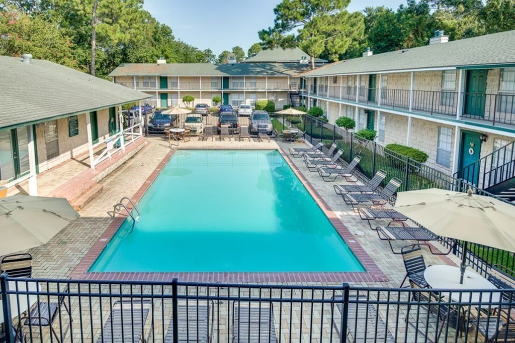 Foto principal - River Oaks Apartments