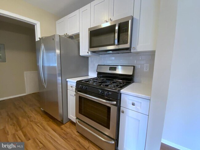 Foto del edificio - 705 Woodhollow Dr