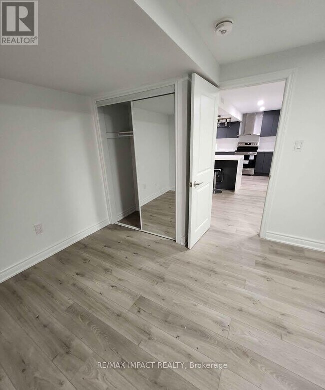 Building Photo - 127 Gillett Dr
