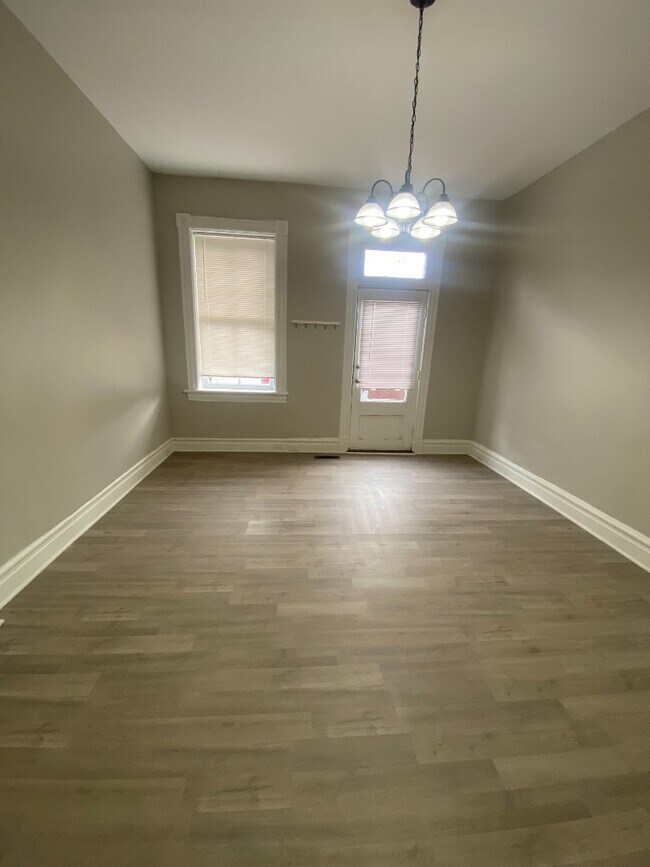 Foto del edificio - 917 Geyer Ave