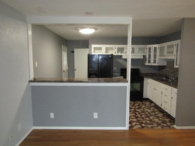 Building Photo - 2020 Key Largo Dr