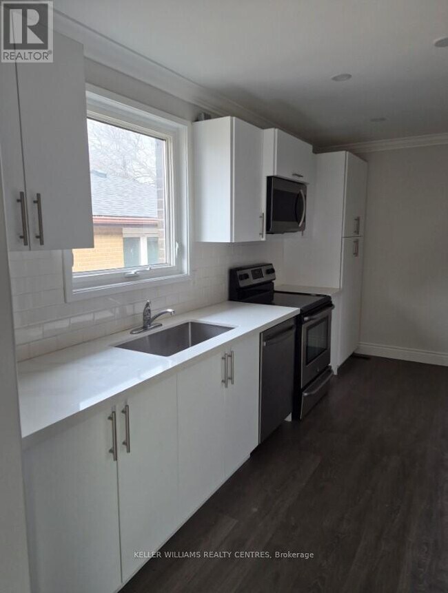 Photo du bâtiment - 782 Botany Hill Crescent