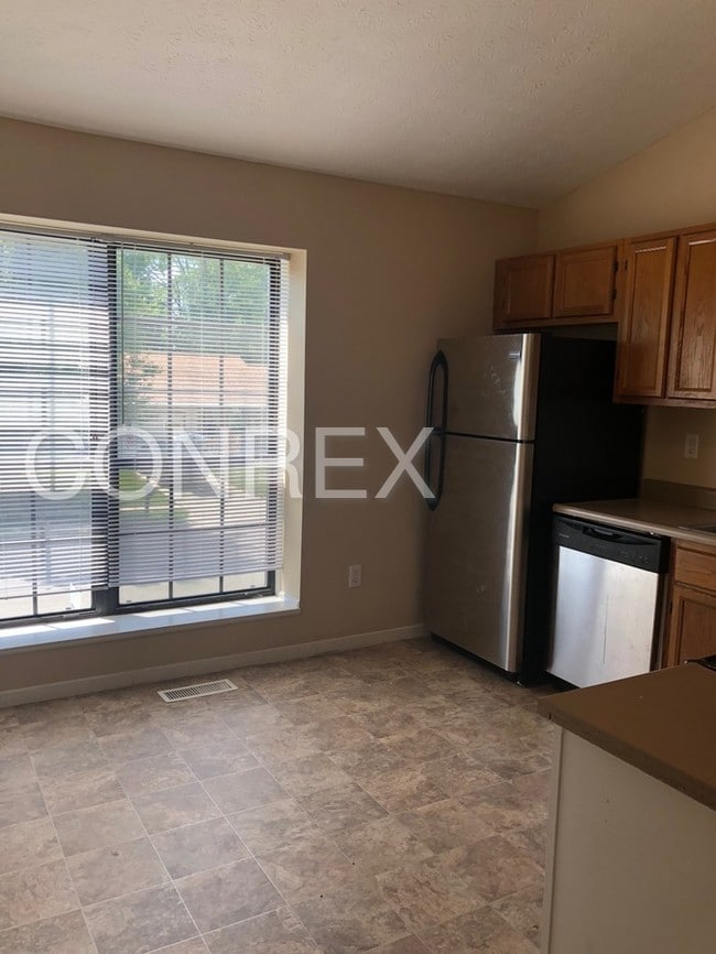 Building Photo - Newly Remodeled Home!