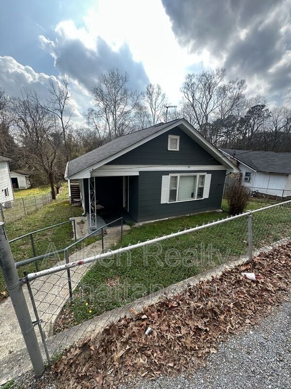 Photo - 67 Hargrave Rd House