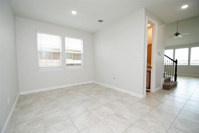 Building Photo - 8834 Arch Rock Dr