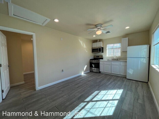 Building Photo - 2 br, 1 bath House - 12110 Bromont Ave.